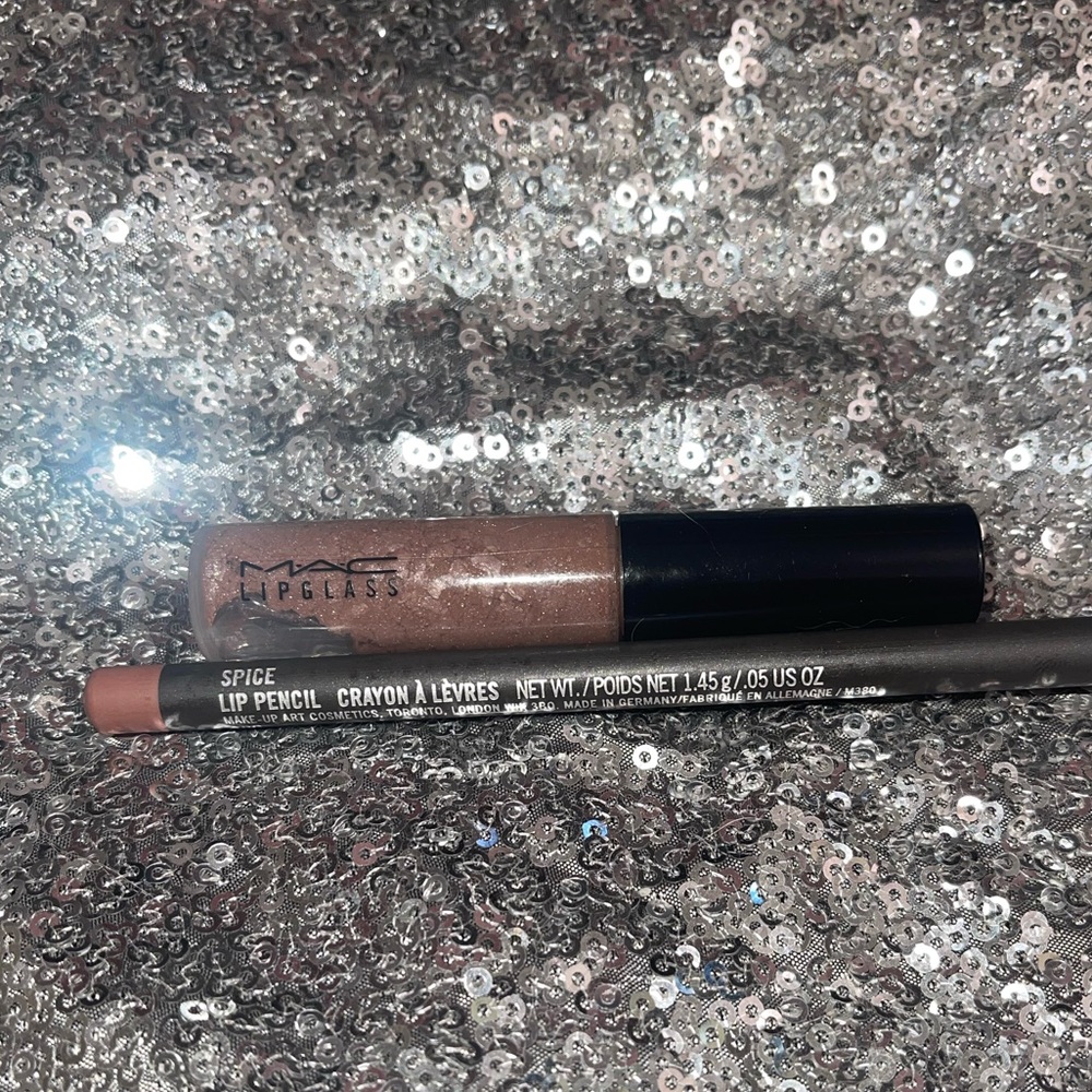 MAC lip set - lipglass and lip pencil. Brand new.